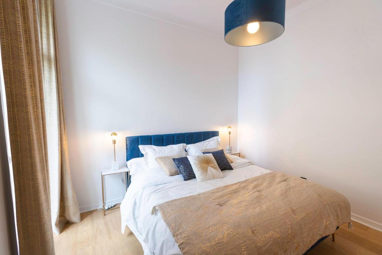 Modern 2-Br Apartment In The Heart Of カンヌ エクステリア 写真